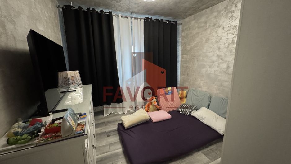 Etaj intermediar. Pozitie excelenta. Boxa in CF - Poză 11