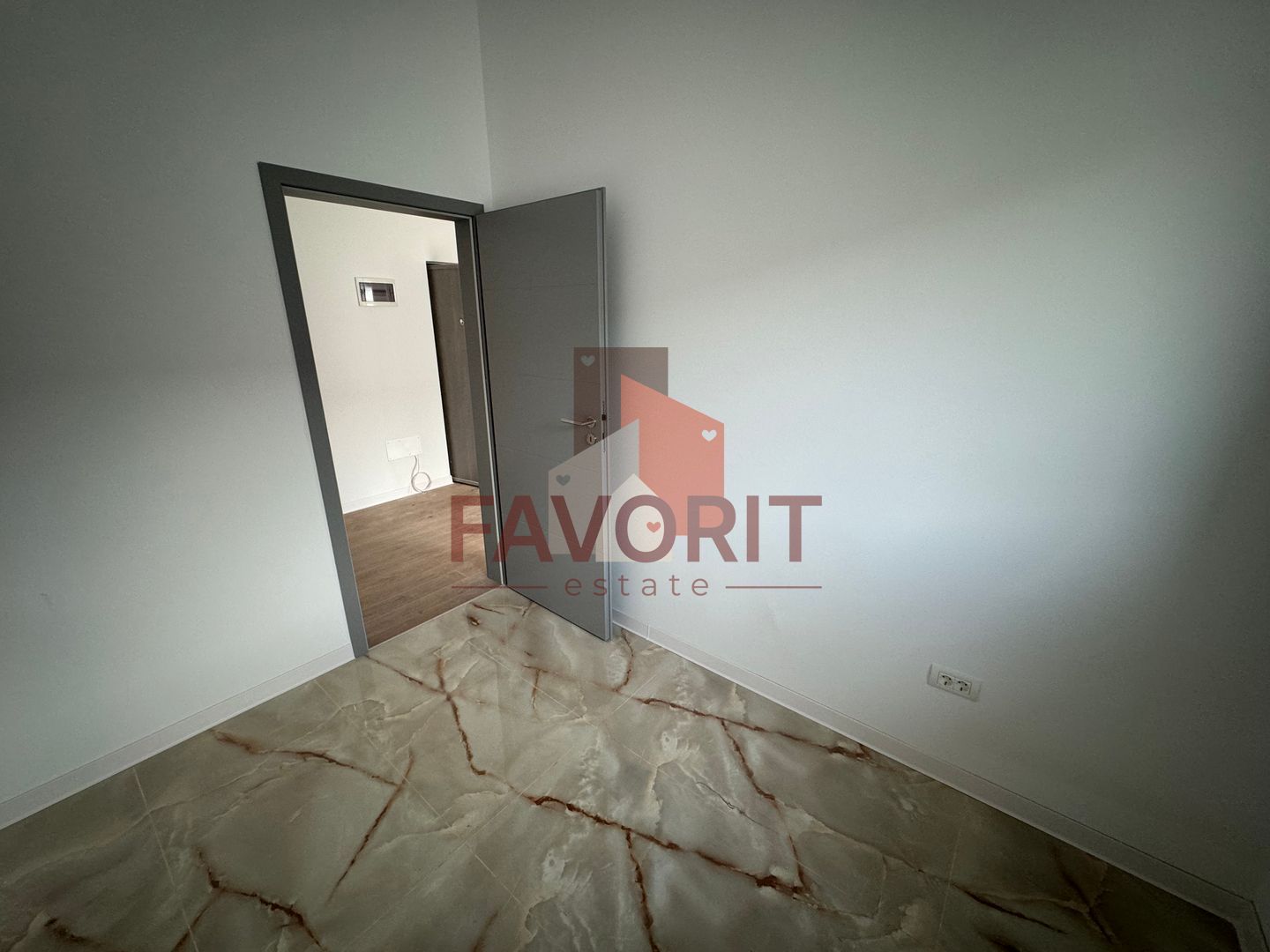 Compartimentare eficienta. Terasa generoasa. Disponibil imediat - Poză 12