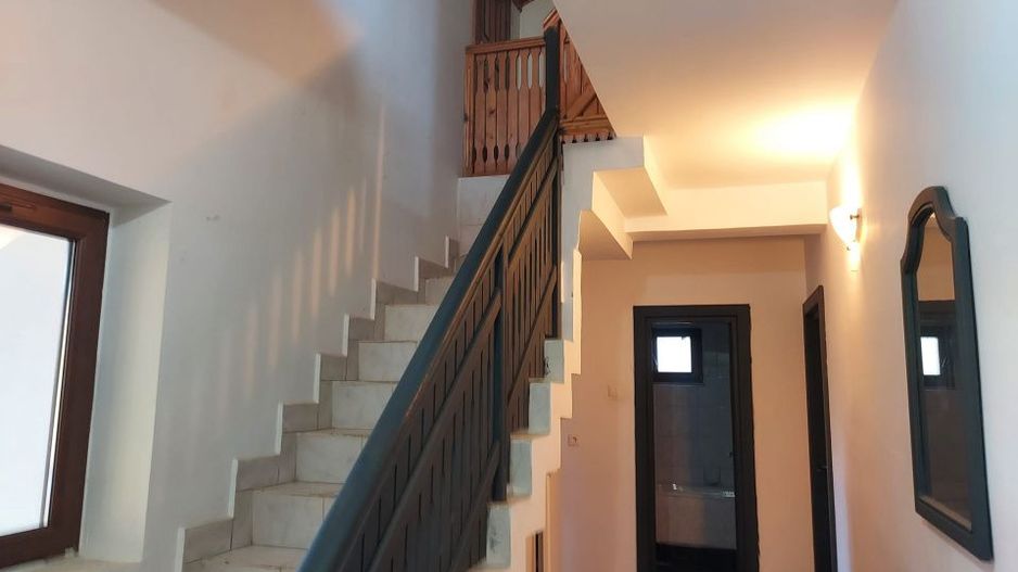 De închiriat: Hale si locuință pe 3 000 mp/ Bascov - Argeș - Poză 18