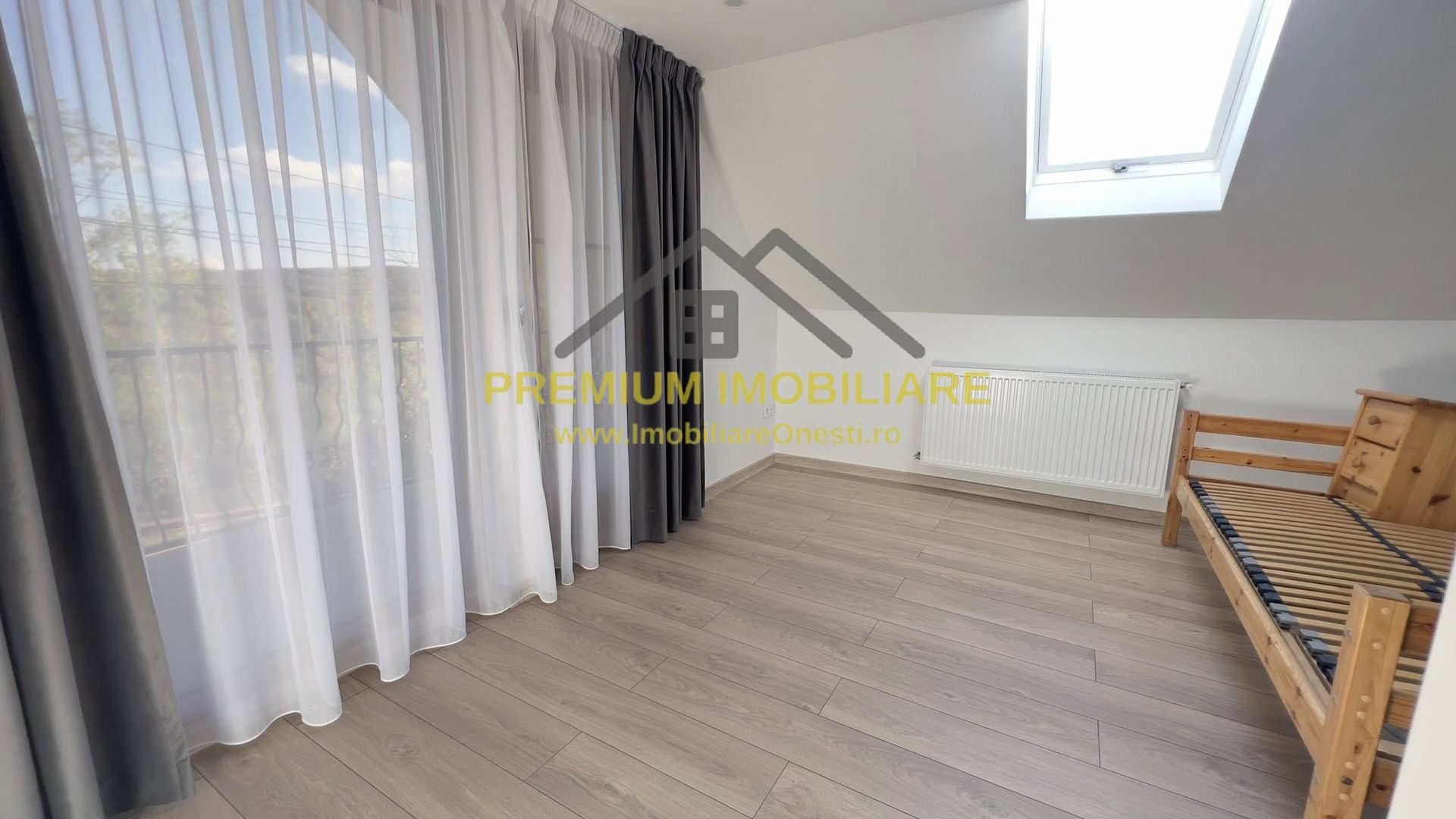 Casa de vanzare la 13 km de Onesti - Poză 16