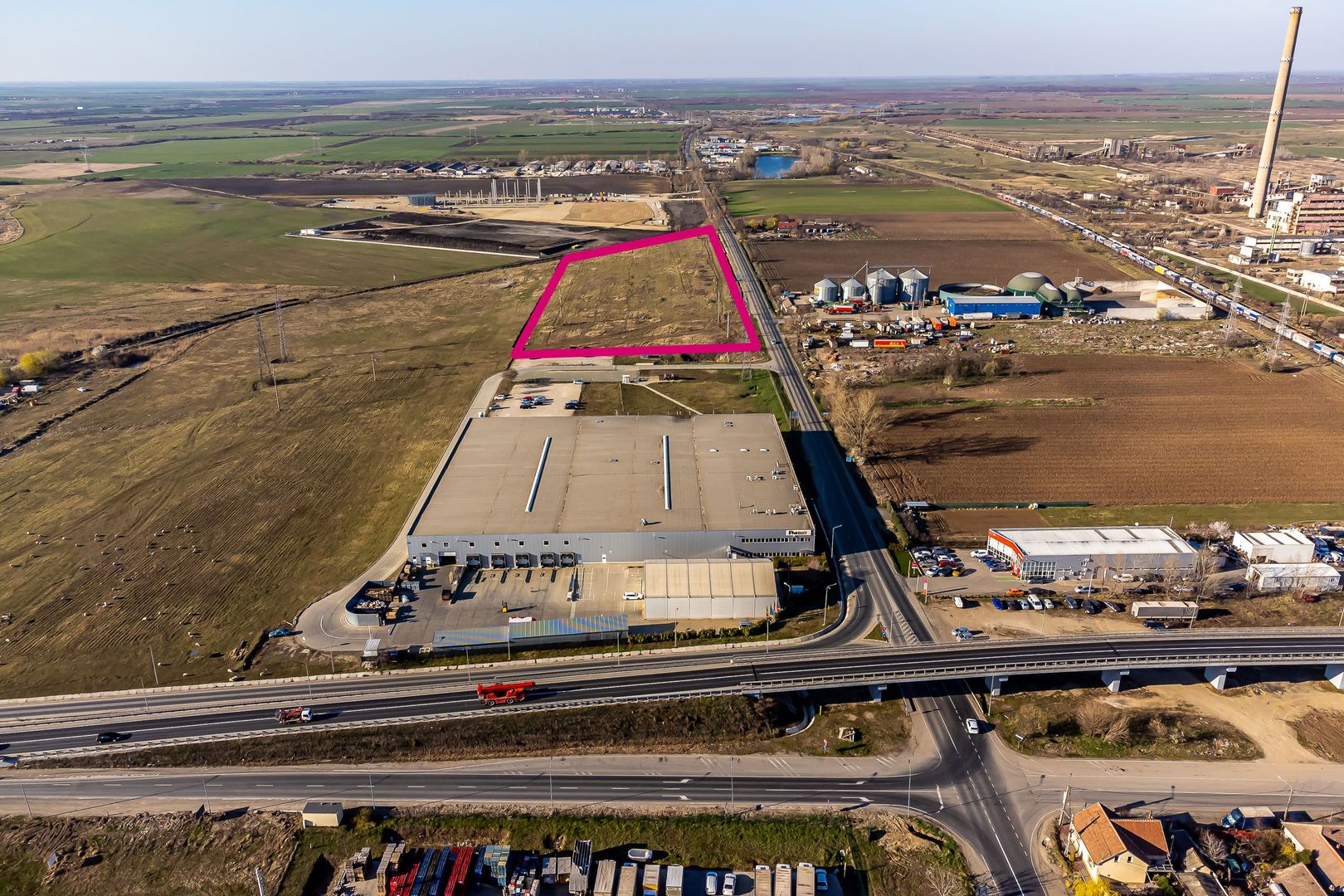 Teren intravilan 4 ha lângă Panduit - Poză 1