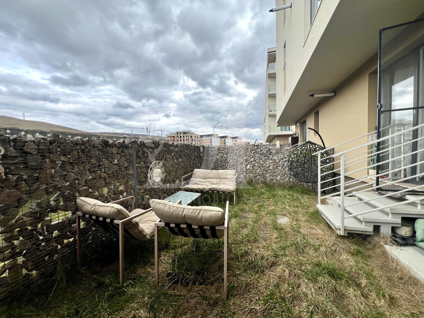 Apartament doua camere / Curte / Parcare - Poză 13