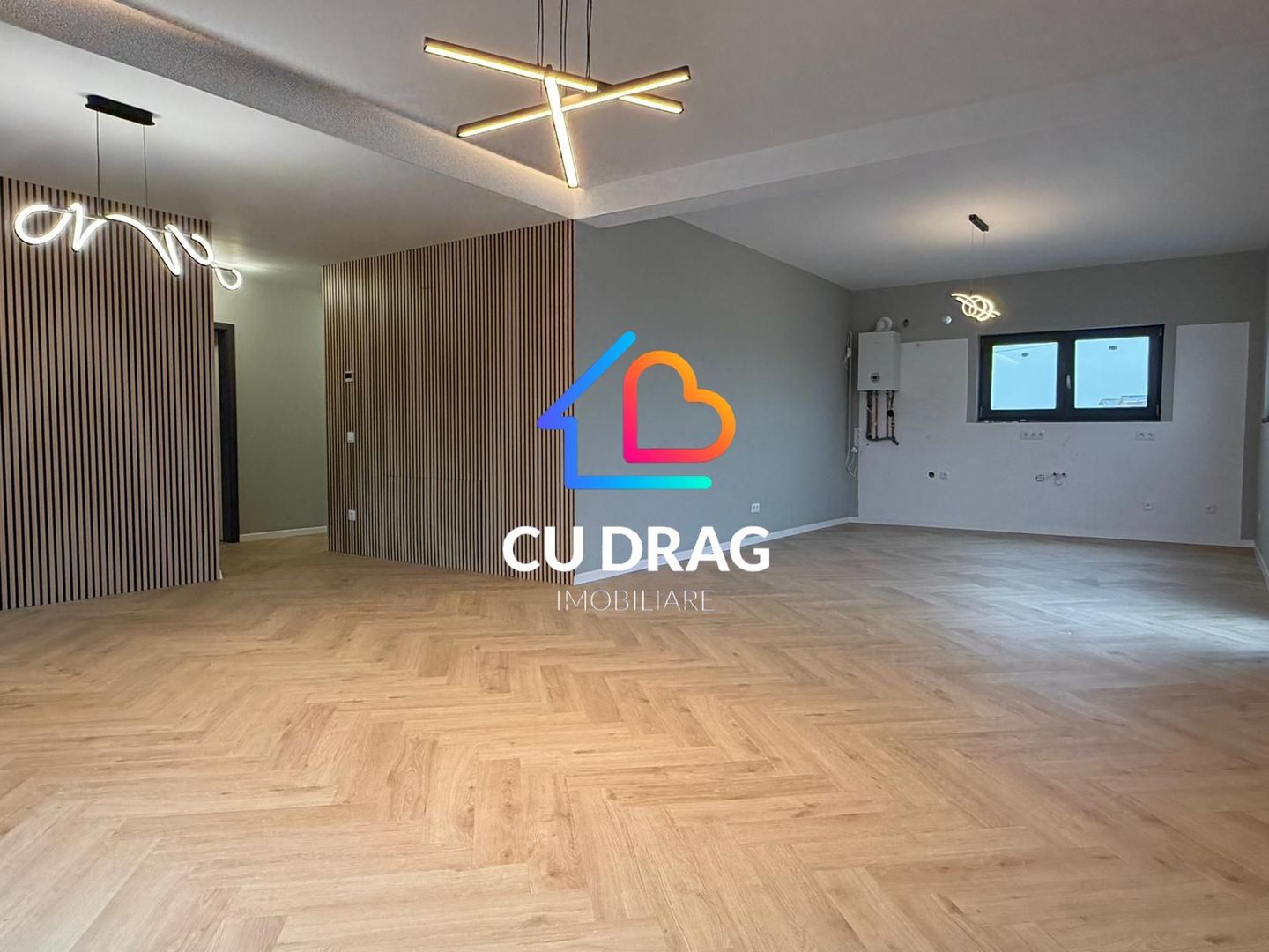 Lux si confort Apartament cu 200 mp de curte - Poză 4