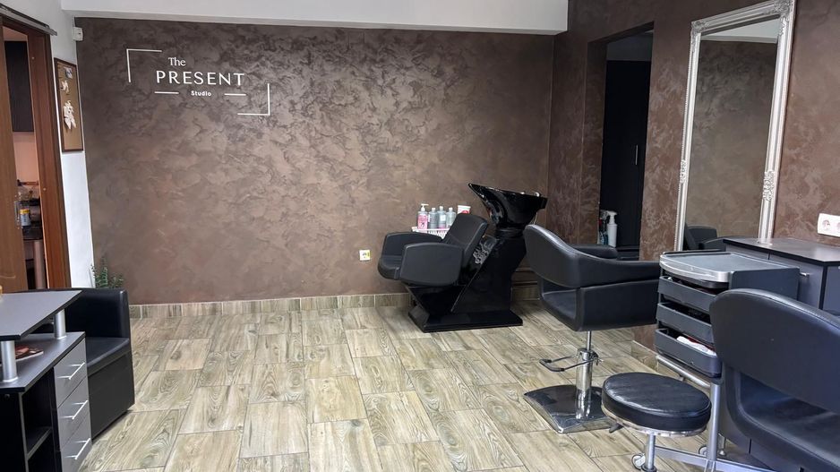 Spatiu comercial  55 mp. zona 7 Noiembrie langă Piată - Poză 10