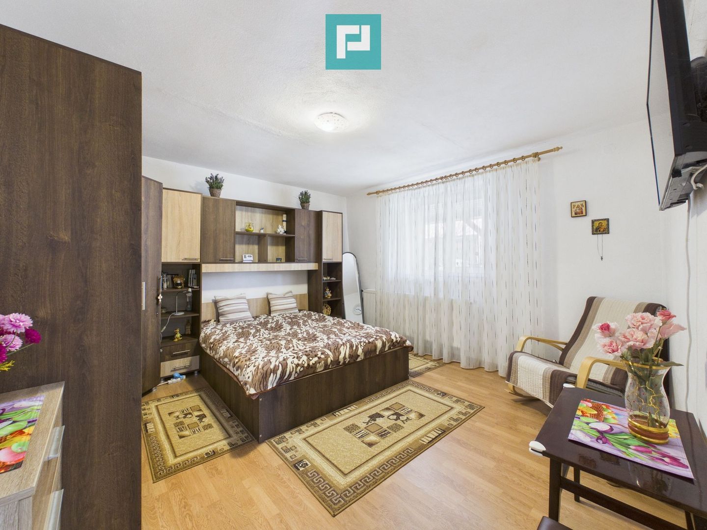 Casă 3 camere, 544 mp teren, Gai, curte + garaj - Poză 11