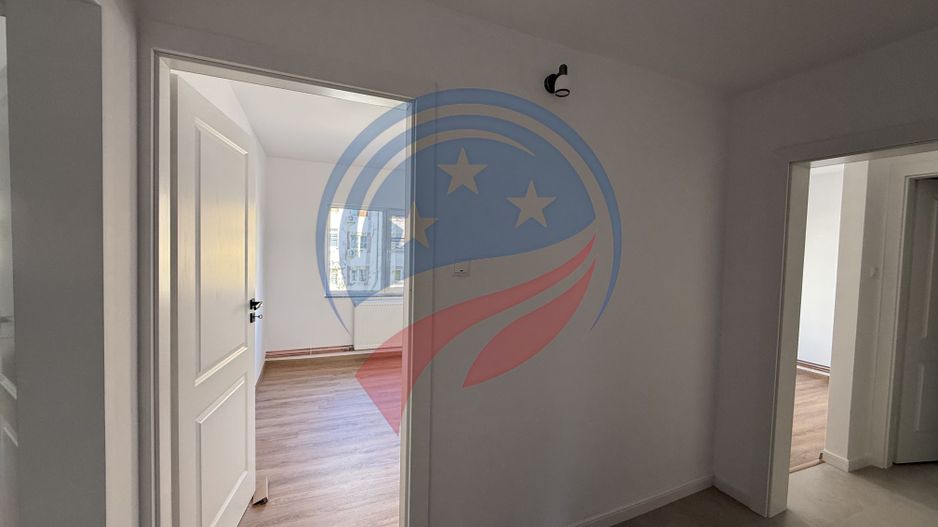 Apartament 4 camere decomandat/1 mai/ ultrafinisat/Craiova - Poză 4