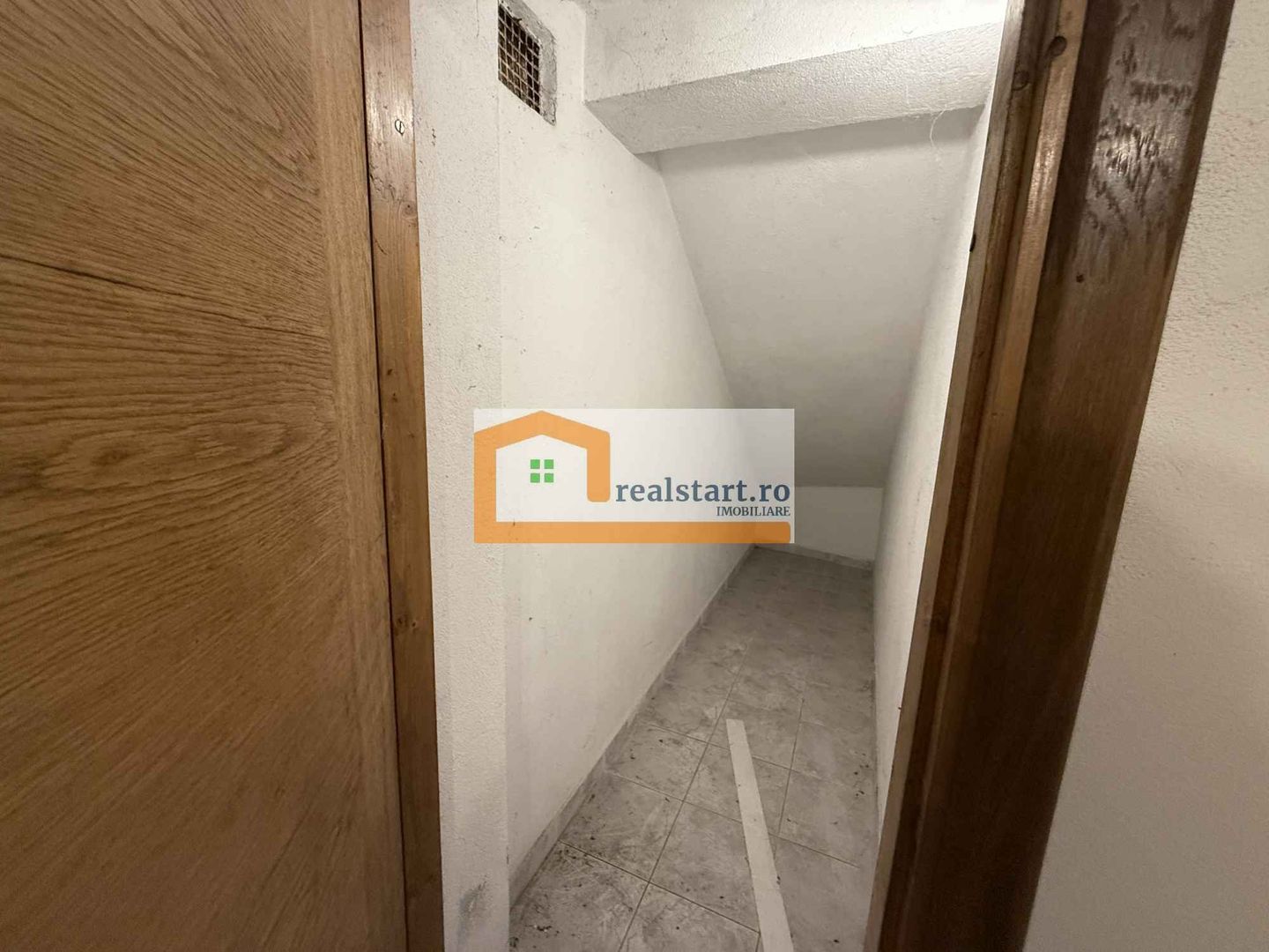 Investitie Vila Snagov D+P+M, nefinalizata, teren 791, intre lac si padure - Poză 26