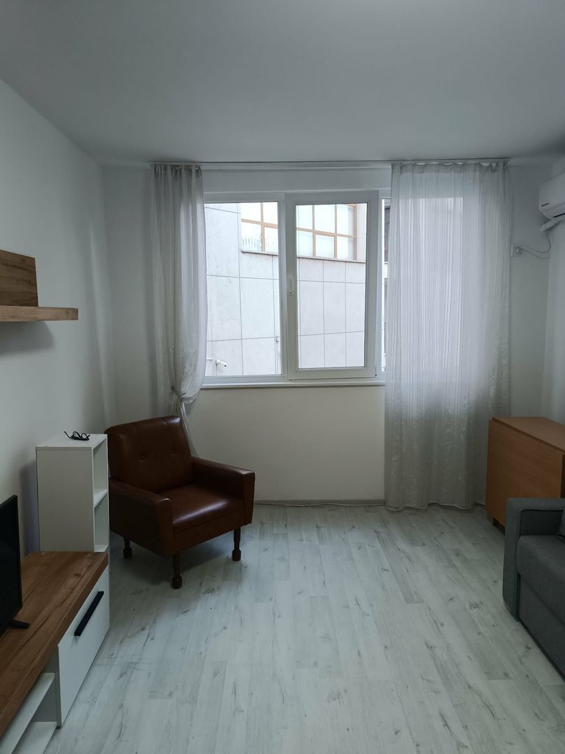 De inchiriat garsoniera Tiglina 1, A-uri, et.1, 250 euro - Poză 1