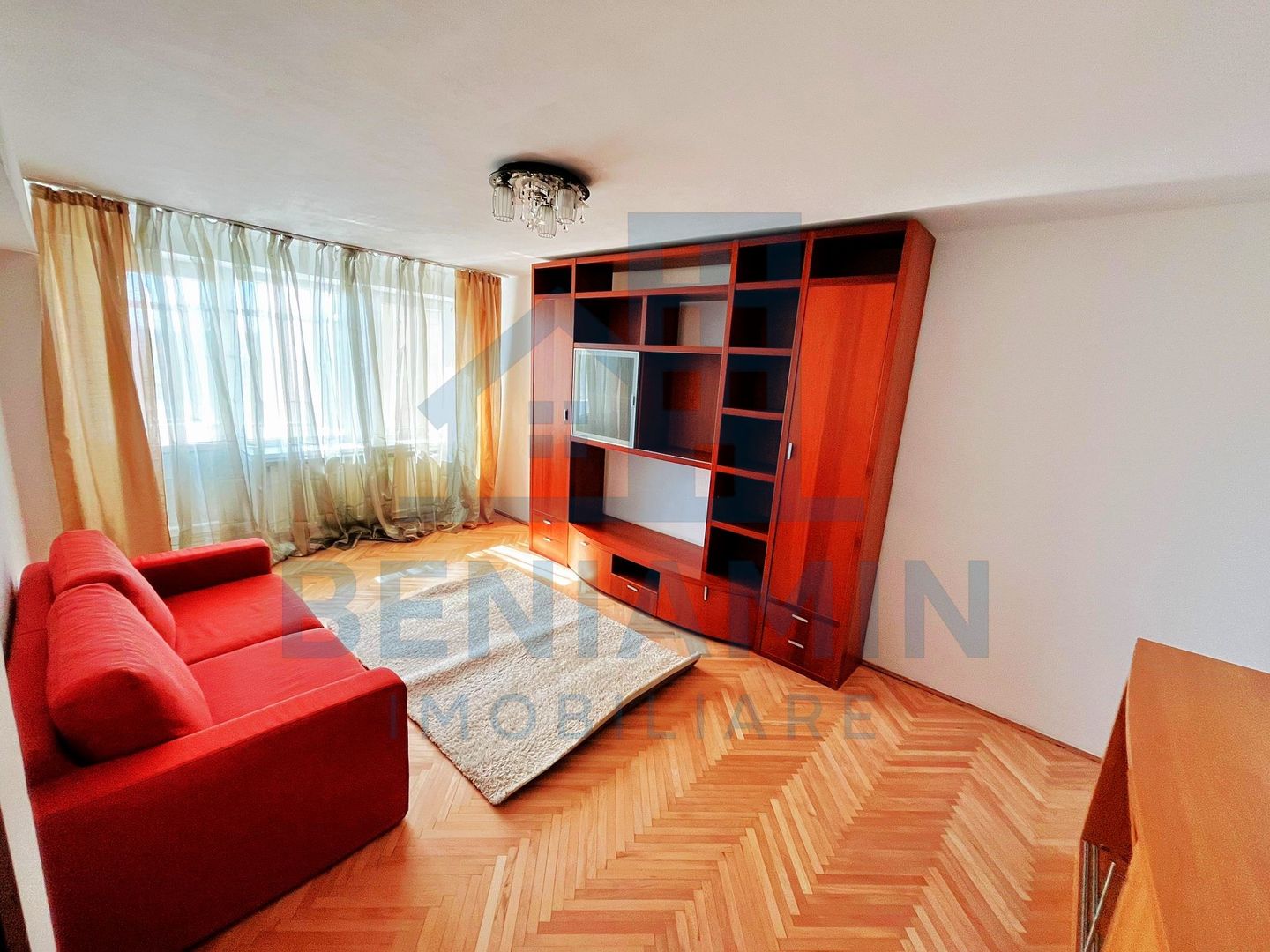 3 Decomandate-CT-Etaj 1-Mobilat-Utilat-Promenada-Disponibil Imediat - Poză 1