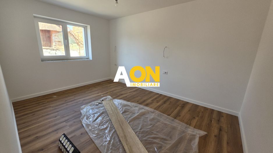 Casă 4 Camere, 2 Bai, 900mp Teren - Poză 16