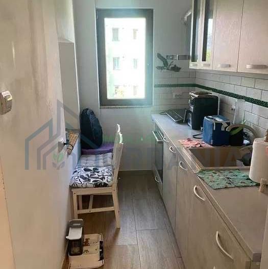 Apartament cu 2 camere în zona Podu Roș, vizavi de Colegiul Emil Racoviță - Poză 5