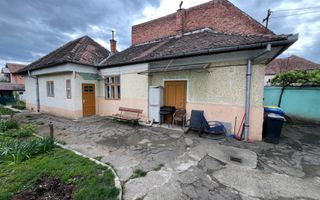 De vânzare: Proprietate cu 2 unități locative ,Zona Lupeni, Sibiu - Poză 2