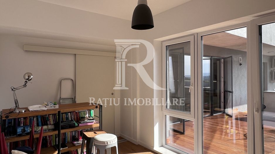 Penthouse cu Design Eclectic | Central | Panoramă Unică | Oradea - Poză 21