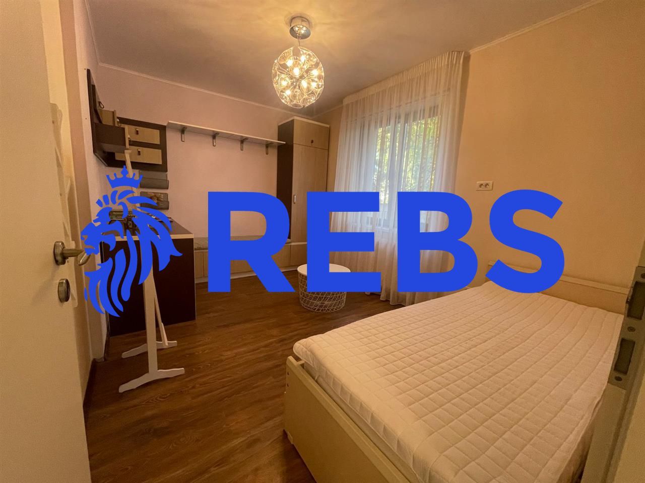 Apartament cu 3 camere la curte in zona Complexului Studentesc open space - Poză 4