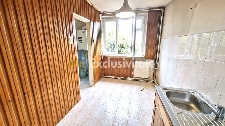 Apartament 4 camere Nord ,Etaj 3 la Poarta Scolii nr 14 - Poză 1