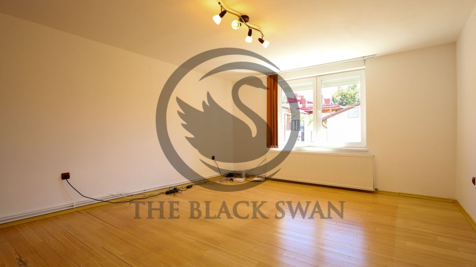 Apartament 2 Camere | Zona Centrală | Acces Privat și Parcare - Poză 3