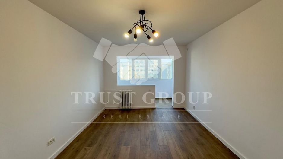 Apartament 3 camere P-ta Victoriei Titulescu | Renovat | 1976 - Poză 1