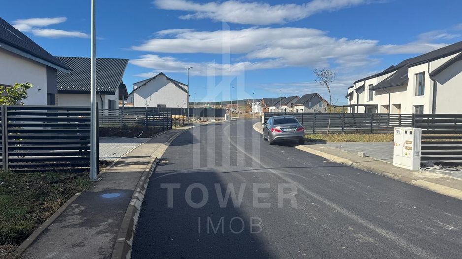 Casă Tip Duplex INDEPENDENTĂ ENERGETIC - Cartier NOU - Poză 5