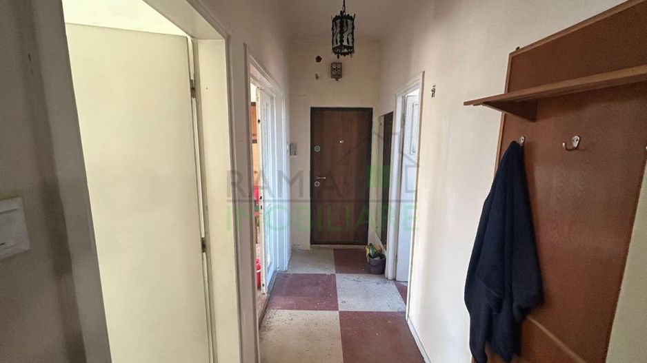 Apartament 2 camere decomandat Tractorul etaj 3 centrală termică nouă - Poză 10