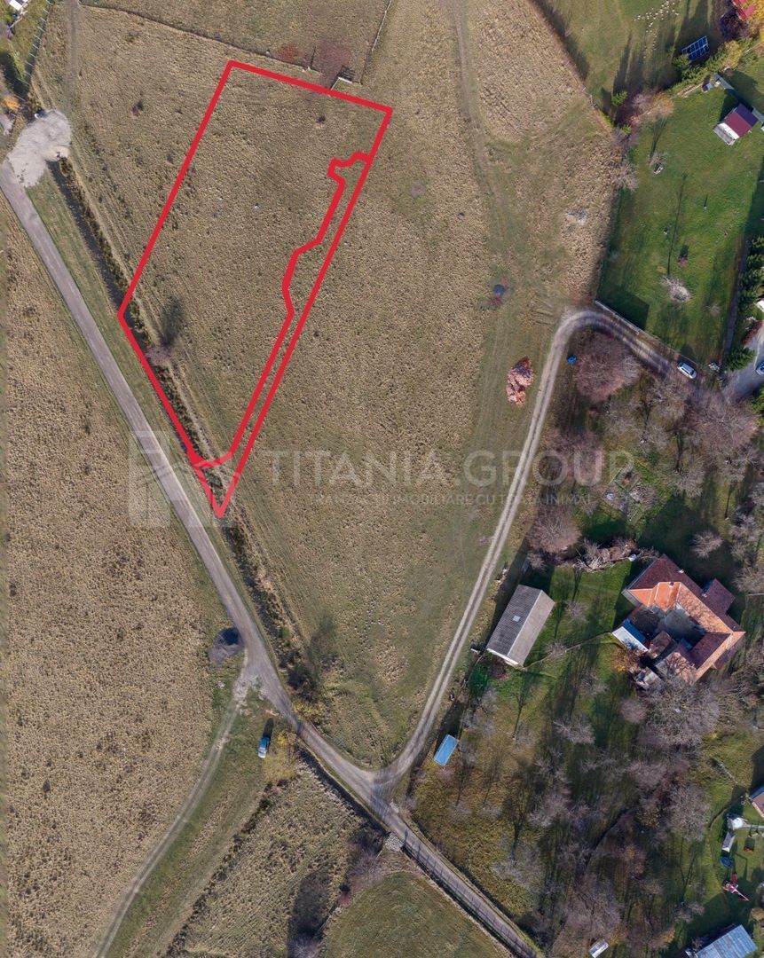 Teren intravilan parcelabil, priveliște spre munți, Sohodol, Bran - Poză 1