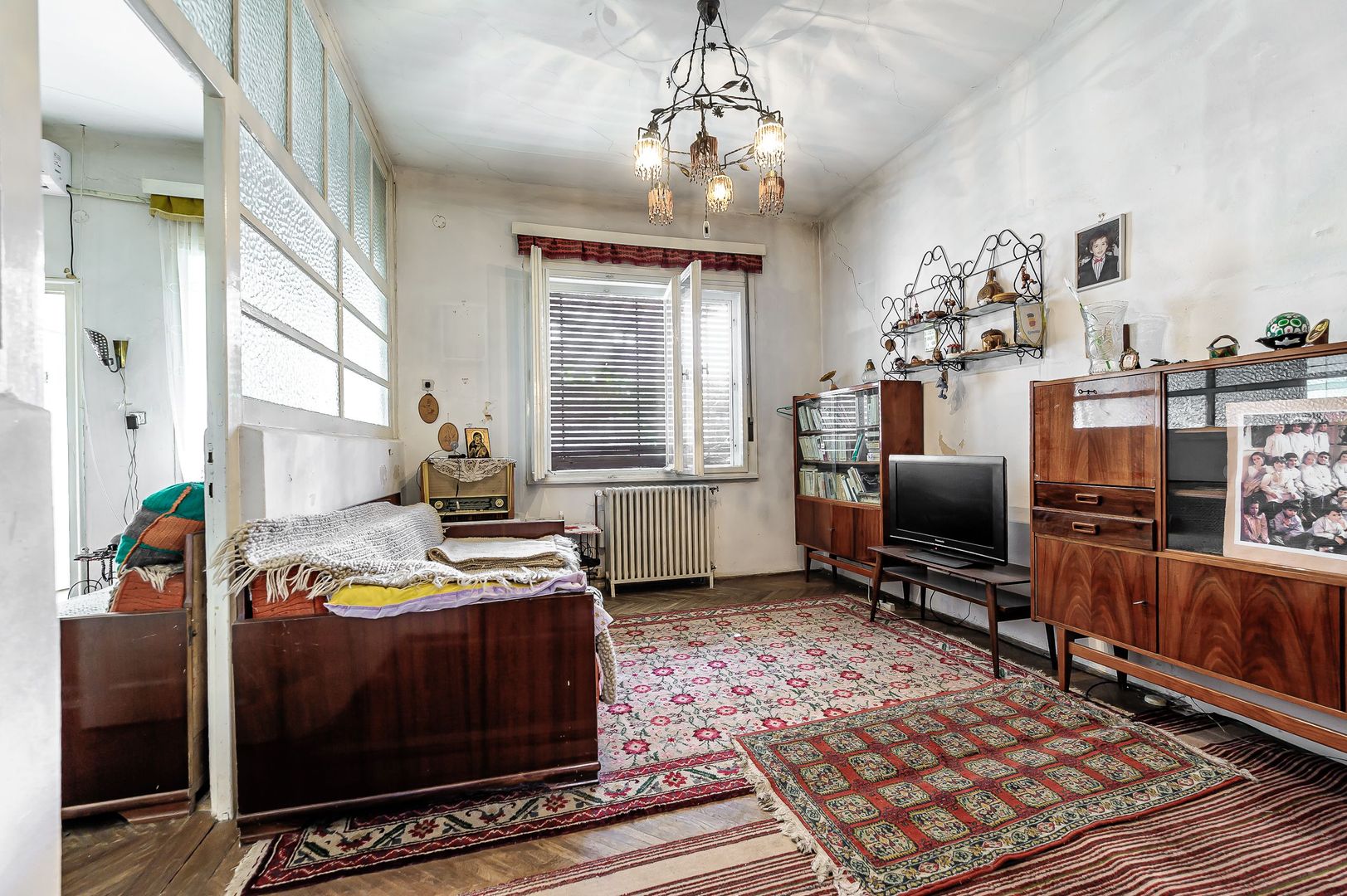 Casă cu 4 camere Augustin Doinaș - Poză 3