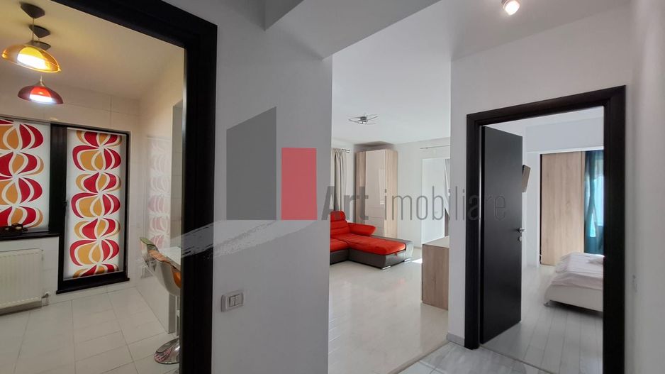 Apartament Piata Unirii, bloc 2013,  liber - Poză 9