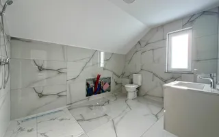 Casa noua Gura Humorului - 4 dormitoare, curte amenajata - Poză 11