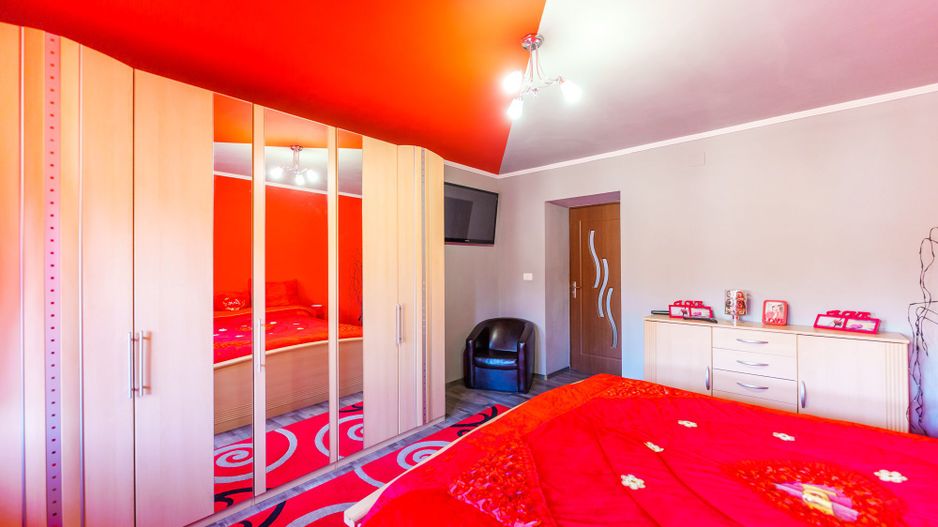 Casă spațioasă la sol în Macea - Poză 18