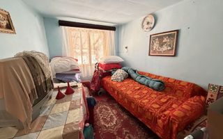 Casa Batraneasca la 8 km de Topoloveni - Poză 4
