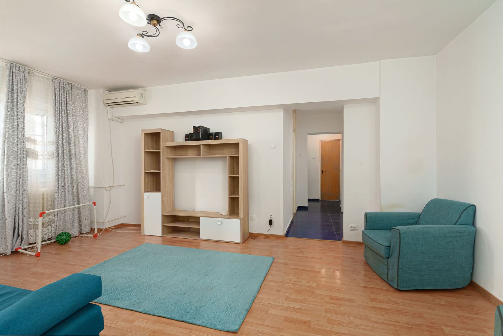 Apartament de vanzare 3 camere - Teiul Doamnei. - Poză 4