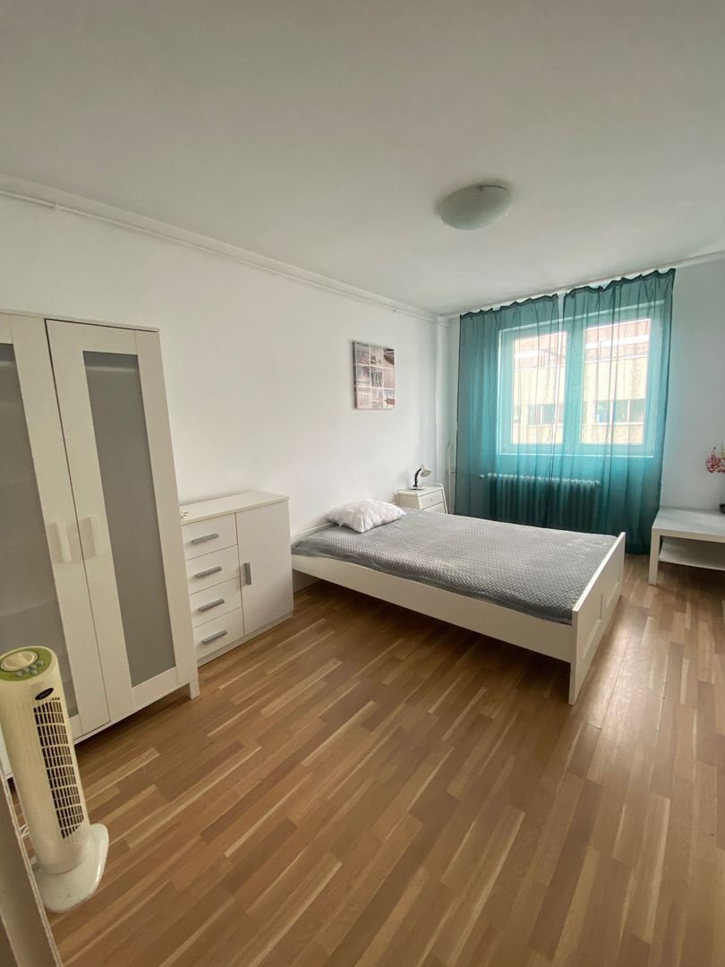 Apartament 2 camere, decomandat, Metrou Dristor 2 min - Poză 1