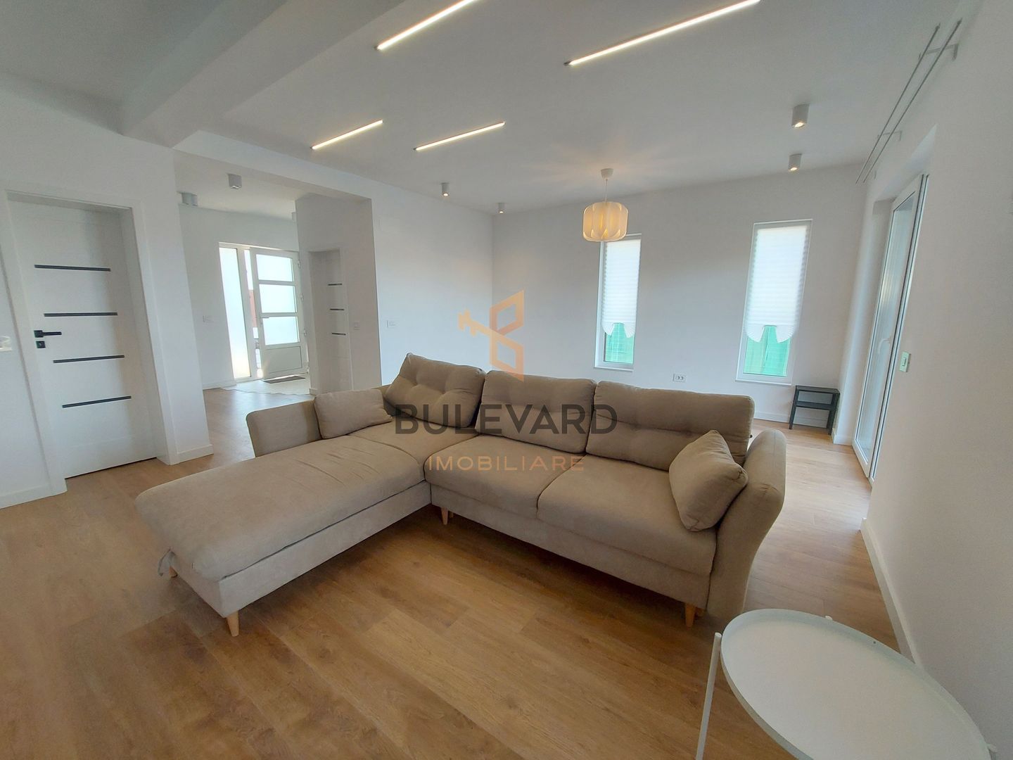 Casa de tip duplex,  zona strazii Crizantemelor! - Poză 3