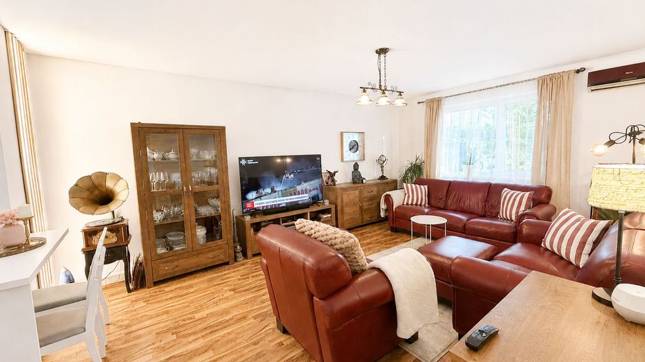 Casa de vanzare si teren 1360mp in Viile Noi Constanta - Poză 6