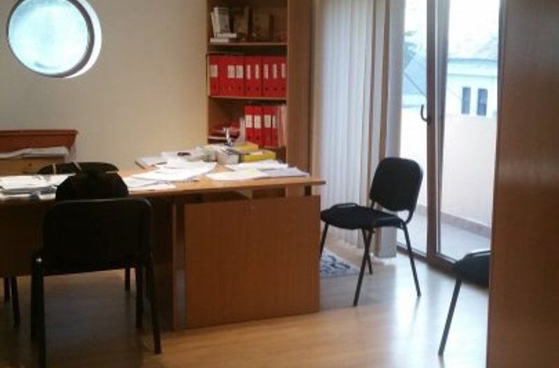 Apartament 3 camere in Romana, anexe, boxa - Poză 16