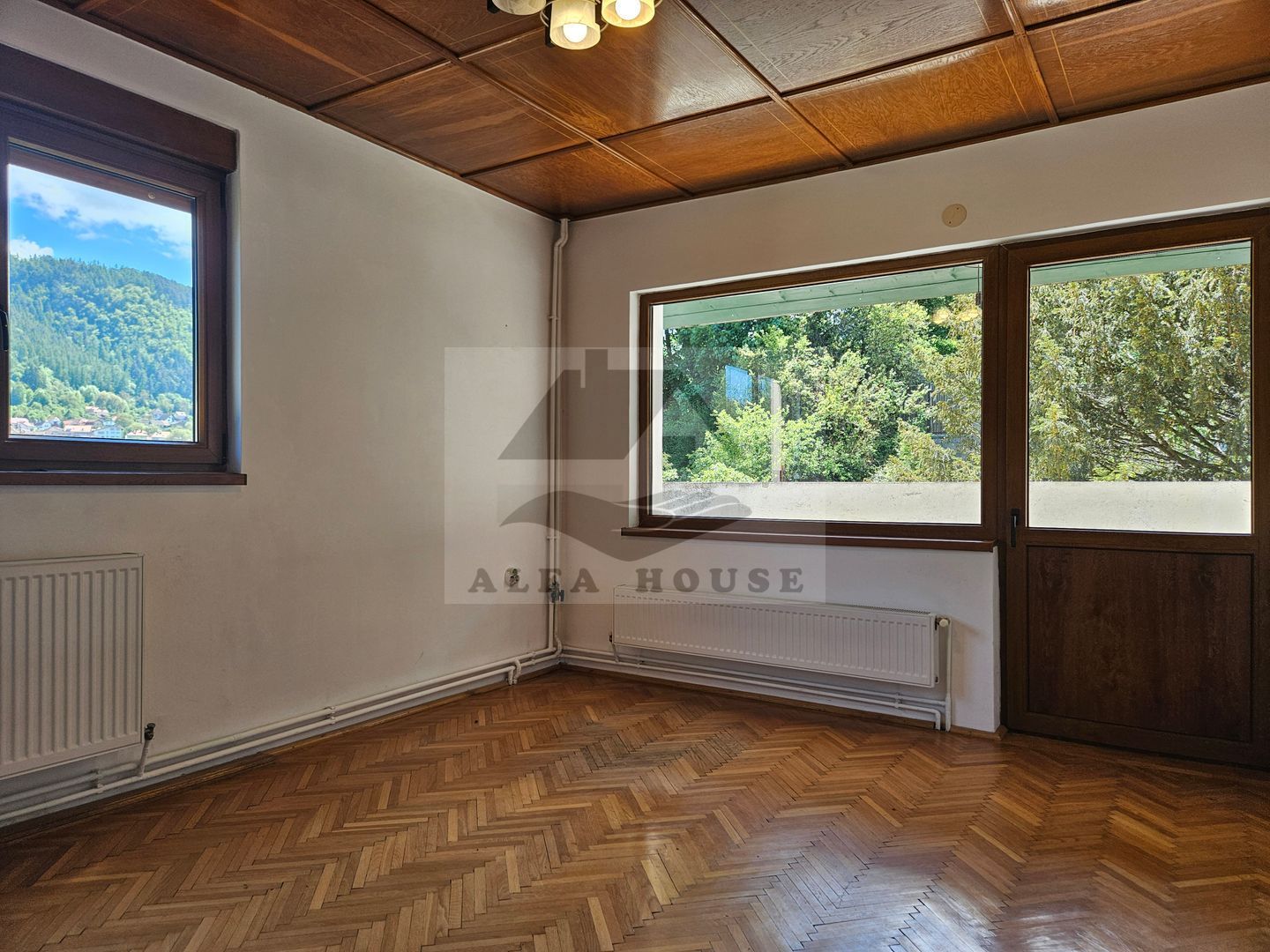 Casa deosebita cu 6 camere in  Centrul Brasovului - 210 mp - Poză 18