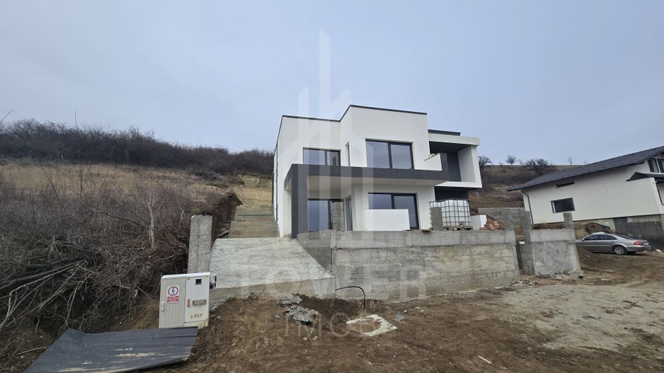 Casa 4 camere teren 500 mp view superb Sura Mare - Poză 17