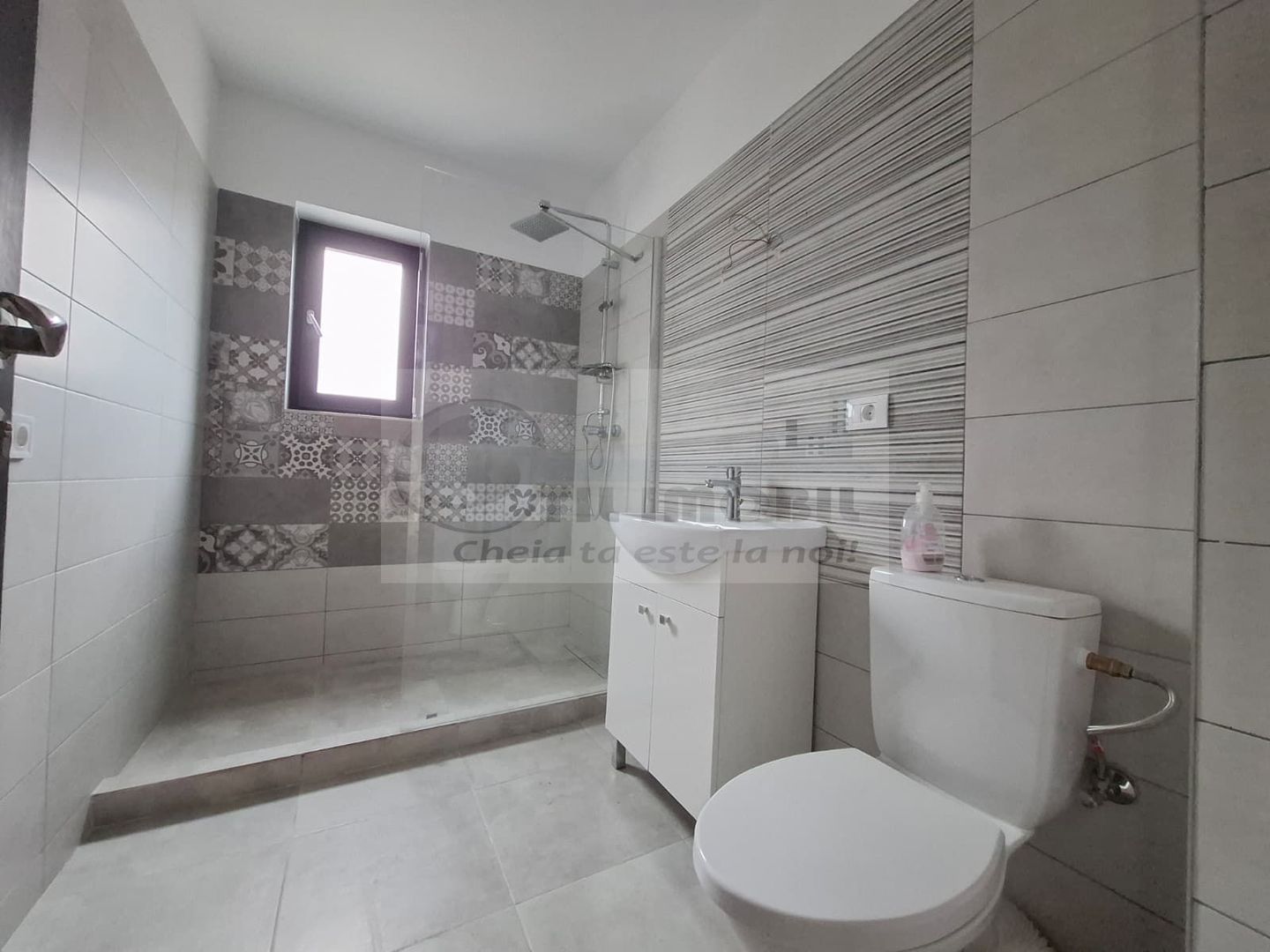 Apartament 2 camere, 55 mp de vanzare in Iasi Valea Lupului, intabulat - Poză 12