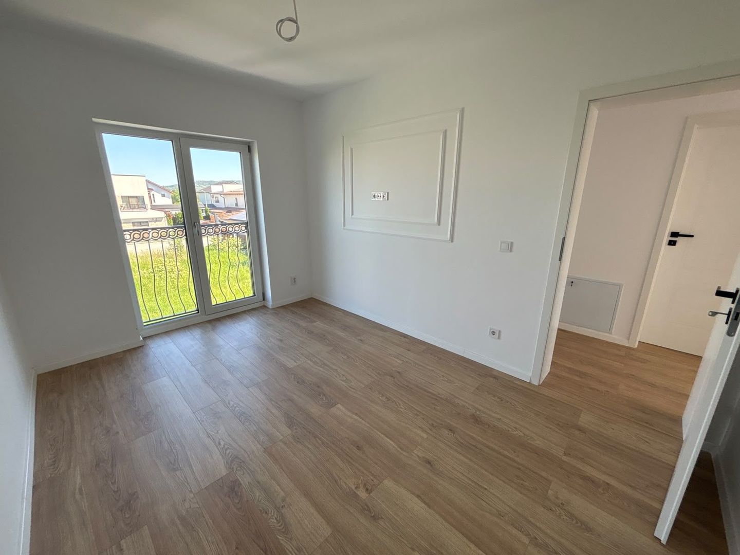 Casa cocheta 4 camere in Selimbar Triajului - Poză 11