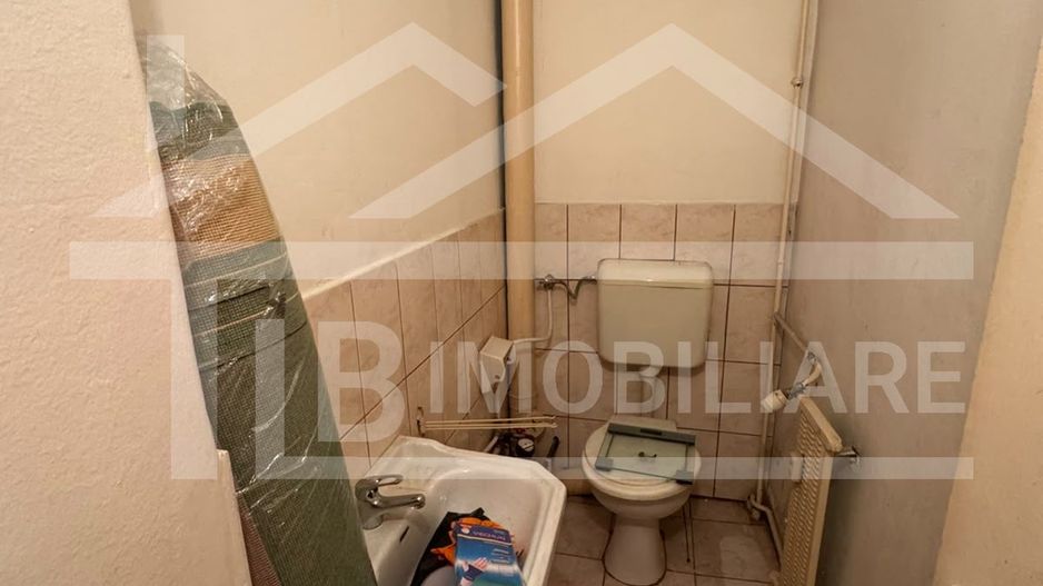 Apartament cu 3 camere, 66 mp, decomandat, Zona Fortuna - Poză 9