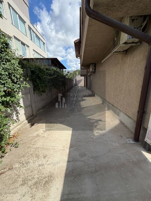 Spatiu Comercial / Birouri Metrou Aparatorii Patriei - Poză 19