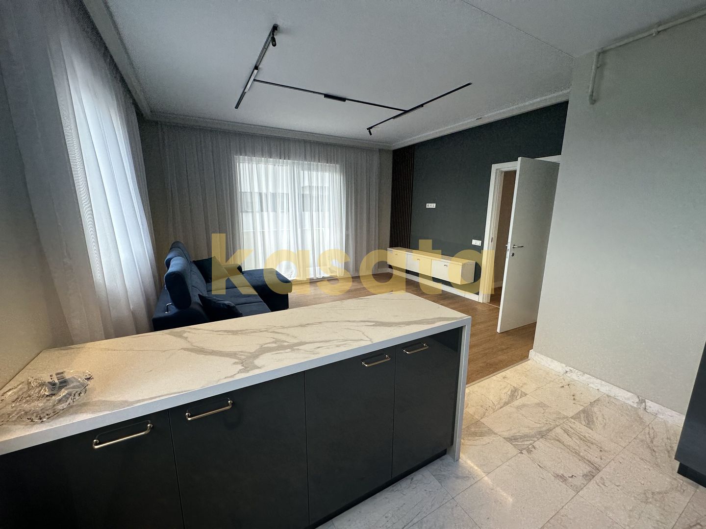 3 Camere 🏢 | Avangarde 📍STB aproape 🚌 | loc de parcare inclus - Poză 1