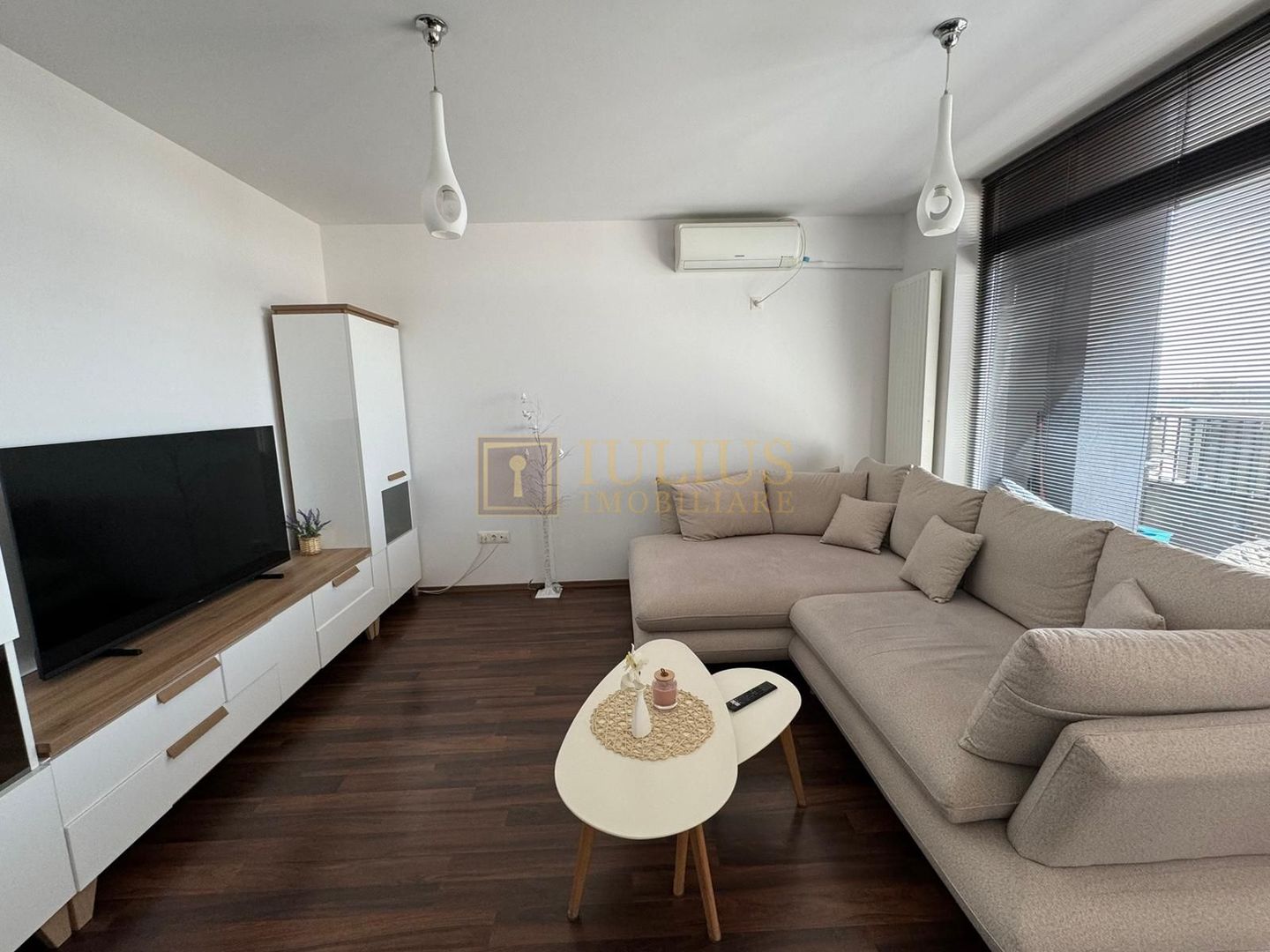 Penthouse| 2 Camere| Uranus Plaza| loc de parcare| balcon deschis - Poză 1