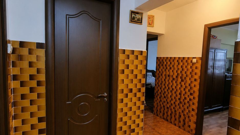 Apartament 3 camere, etaj 1,Bd Timisoara - Poză 2