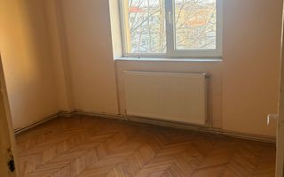 BRASADAS vinde ap 3 cam etaj 4/4 in Micro 16. - Poză 3
