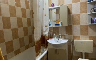 Apartament cu 3  camere de vanzare in Blaj - Poză 8