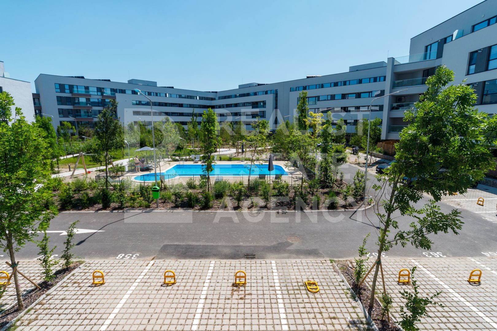 Vânzare, apartament cu 3 camere în zona Bucureștii Noi - Poză 1