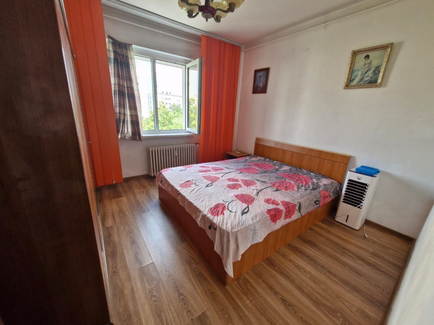 Vanzare Apartament 3 Camere Dristor- Vitan - Poză 2