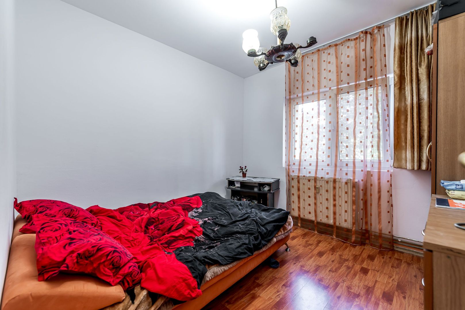Apartament cu 3 camere decomandat la parter in Confectii Comision 0% - Poză 6