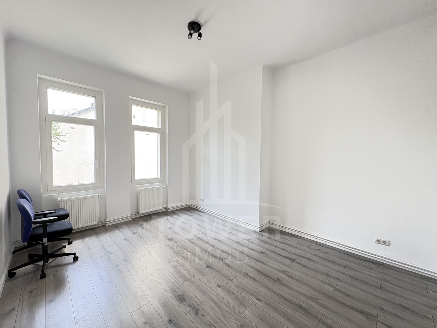 spațiu de închiriat central - Poză 1