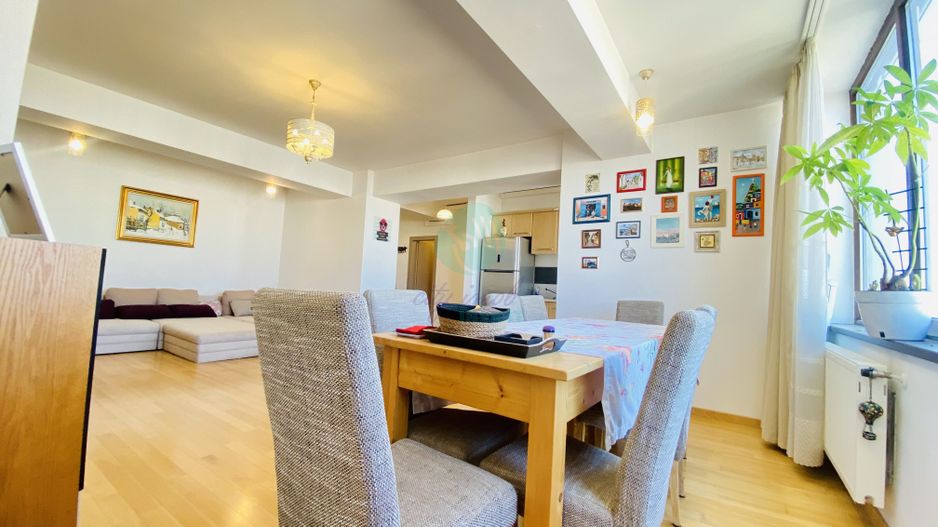 2 camere spatioase cu VEDERE PANORAMICA - Poză 3